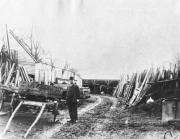 Charles-Freeman-in-Yard-c1910