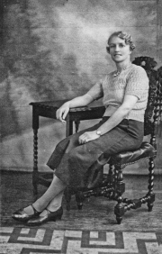 Lanlady-of-Jolly-Farmer